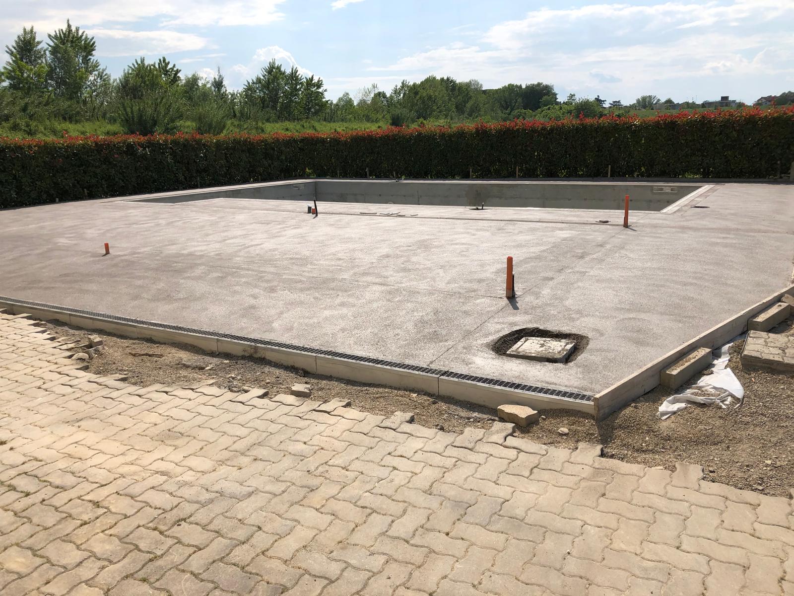 Massetti sagomati per piscine ed esterni